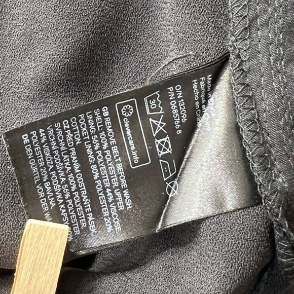 H&M black jumpsuit size 4 - Picture 9 of 9